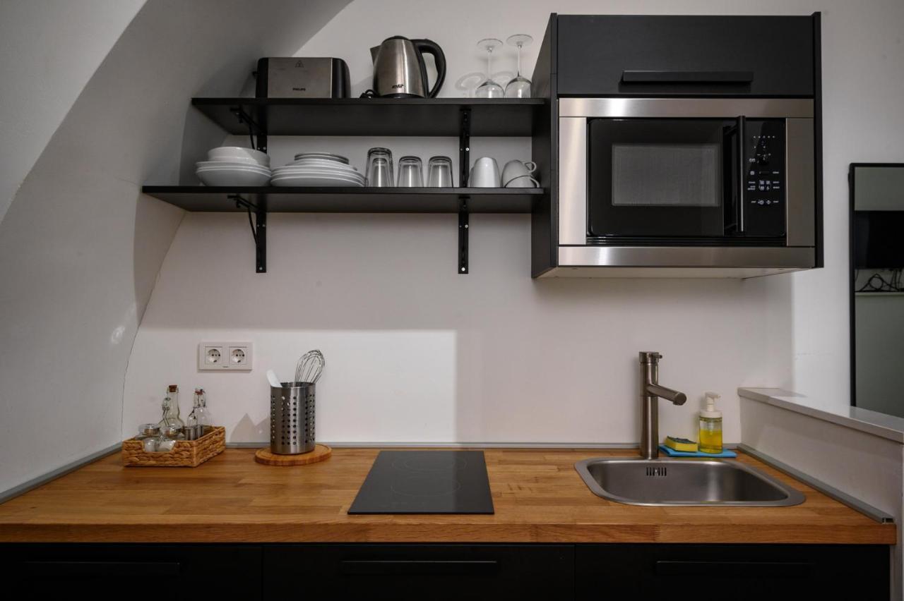 Swanky Old Town Apartment Ζάγκρεμπ Εξωτερικό φωτογραφία
