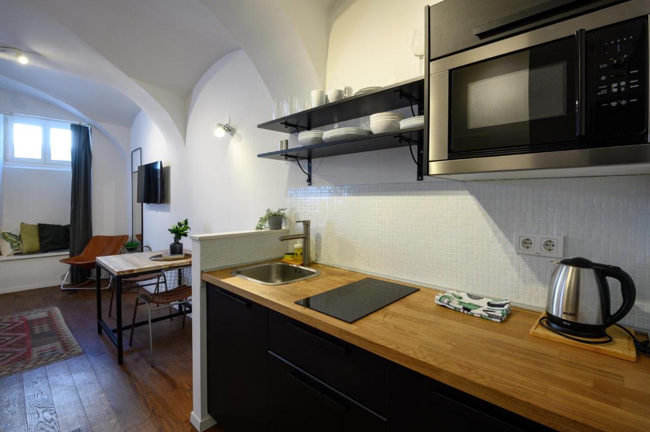 Swanky Old Town Apartment Ζάγκρεμπ Εξωτερικό φωτογραφία
