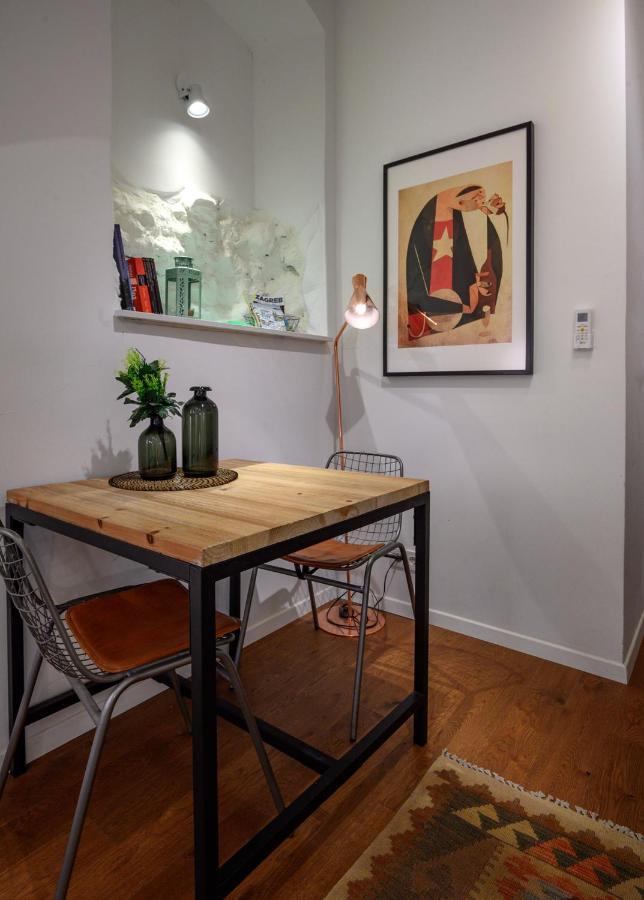 Swanky Old Town Apartment Ζάγκρεμπ Εξωτερικό φωτογραφία